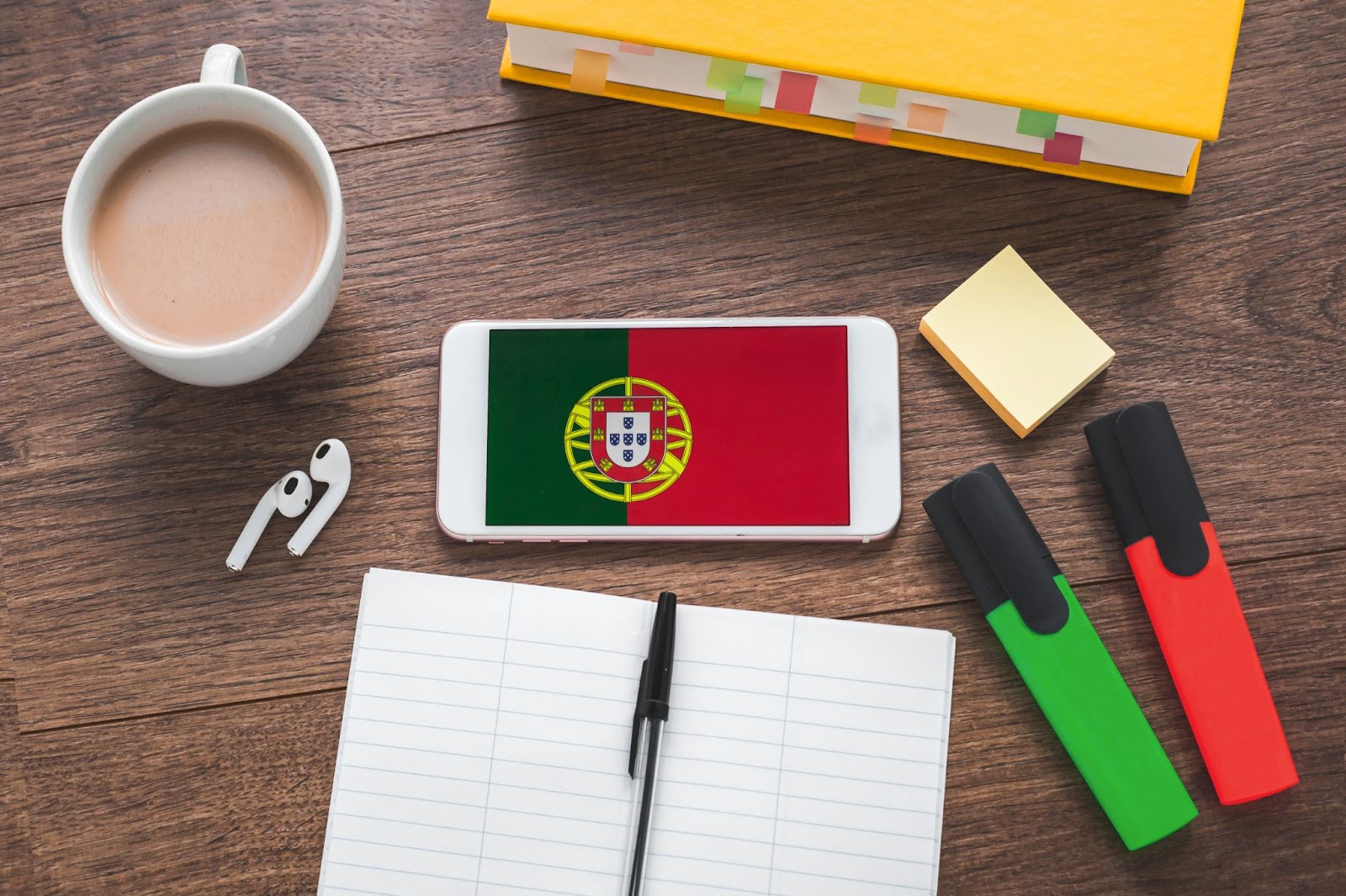 Steagul Portugaliei pe smartphone.